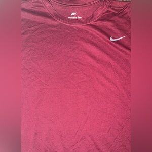 Nike Dri-FIT Tee in Rich Red
